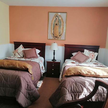 Hostal Saint Mary'S Tababela Kültér fotó