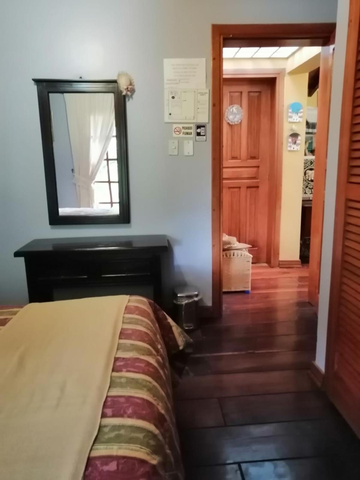Hostal Saint Mary'S Tababela Kültér fotó