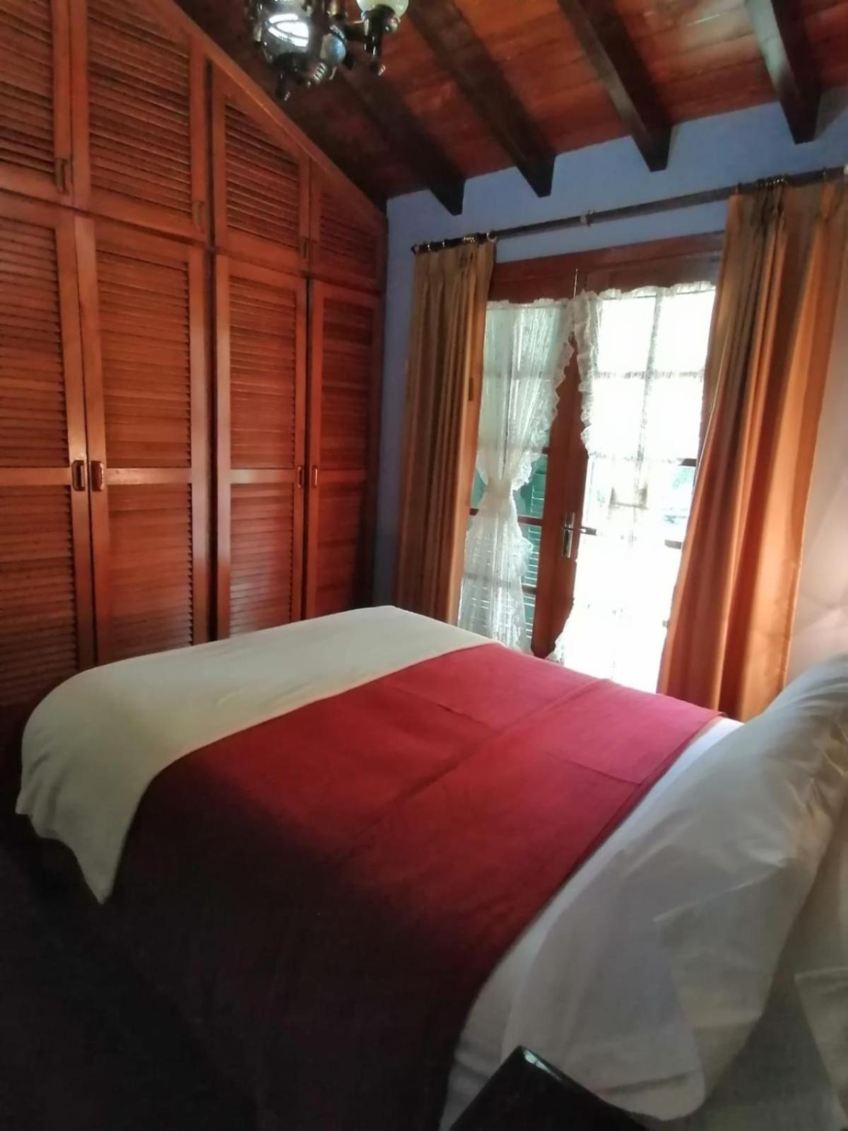 Hostal Saint Mary'S Tababela Kültér fotó