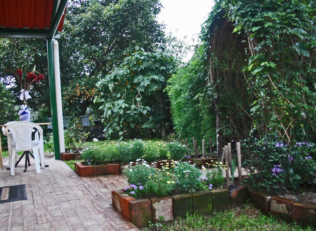 Hostal Saint Mary'S Tababela Kültér fotó