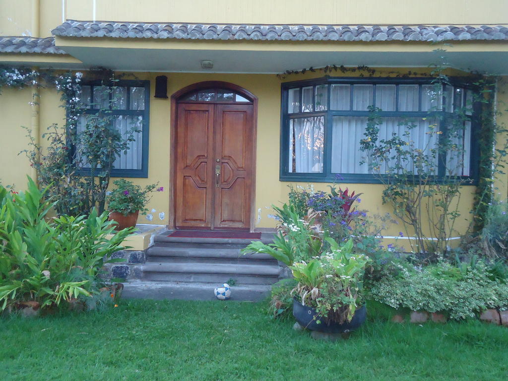 Hostal Saint Mary'S Tababela Kültér fotó