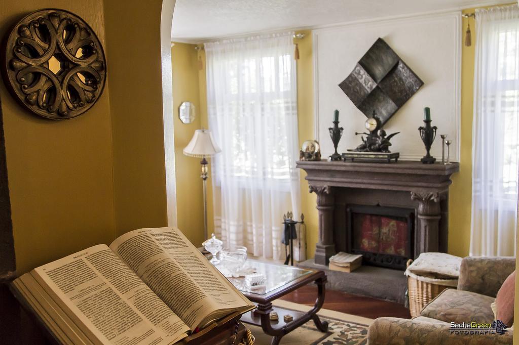 Hostal Saint Mary'S Tababela Kültér fotó