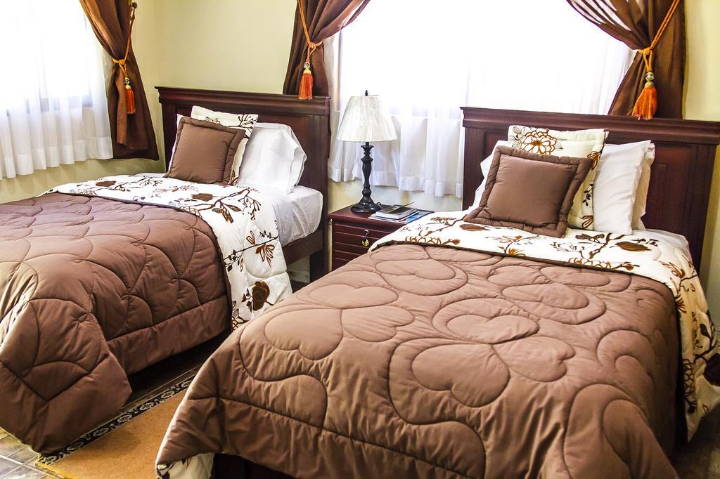 Hostal Saint Mary'S Tababela Kültér fotó